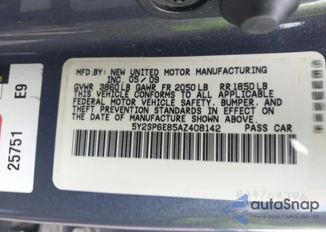 2010 Pontiac Vibe z USA, uszkodzony, nr VIN 5Y2SP6E85AZ408142